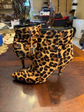 Vince Camuto Leopard Print Pointed Toe Ankle Boots - Black & Tan